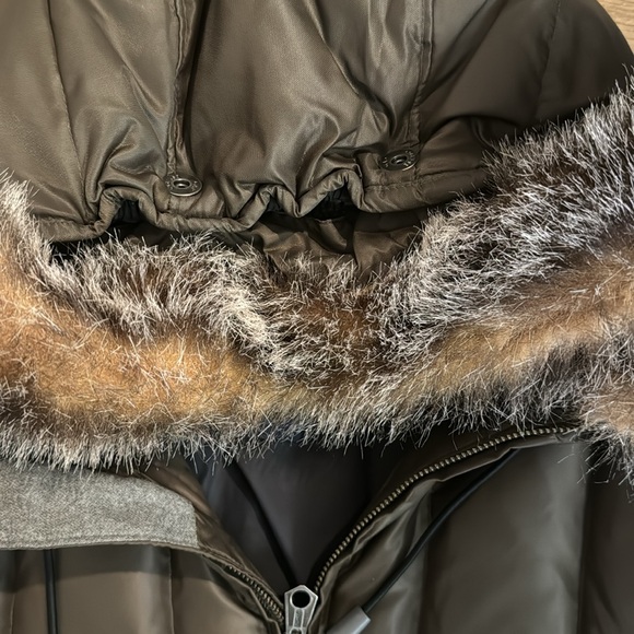 GAP down jacket fur hoodie - Picture 2 of 5